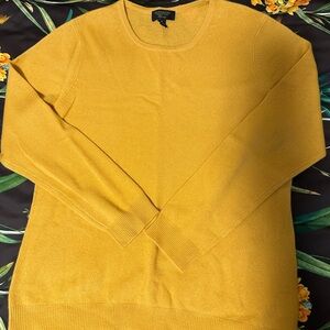 NWOT 100% Cashmere Sweater